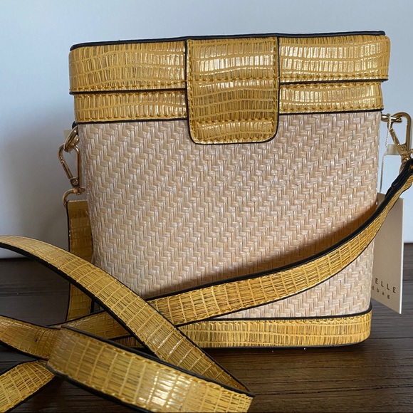 Isabelle Handbag Vegan Box purse - Picture 2 of 9